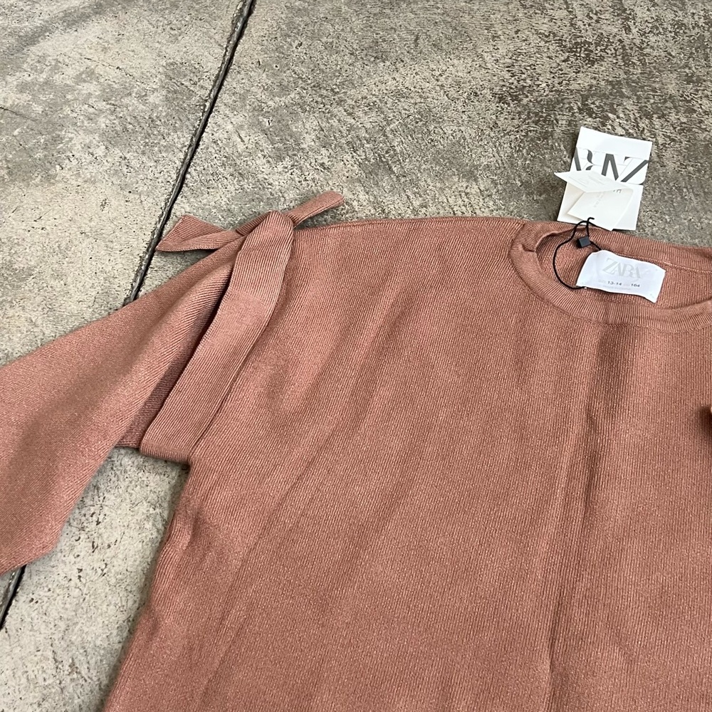 Zara Sweater - Picture 2 of 4